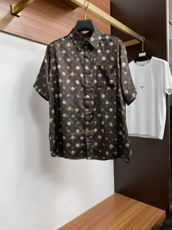 商务休闲修身款短袖衬衫