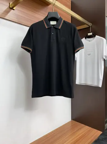 Classic Polo paired with a refined small logo short sleeve.