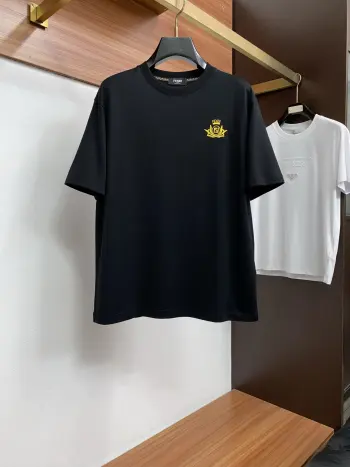 最新款短袖圆领T恤