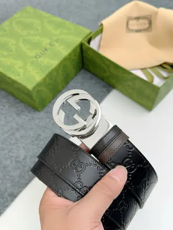 <p>-古奇 GUCCI 专柜经典款 宽37MM 进口双面压花牛皮 搭配选择双G扣头 时尚百搭</p>