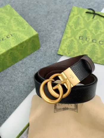 <p>-古奇 GUCCI 专柜经典款 宽37MM 进口双面荔枝纹牛皮 搭配选择双G扣头 时尚百搭</p>