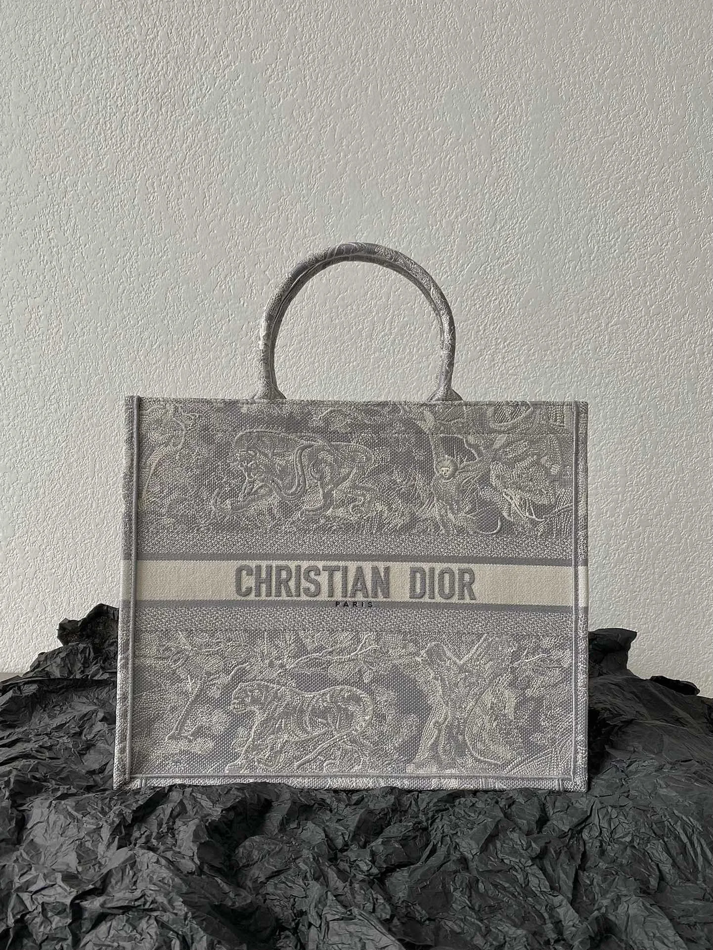 Dior 8001 Silver Gray Tiger Shopping Bag Women s Tote Bag - Detail view 1