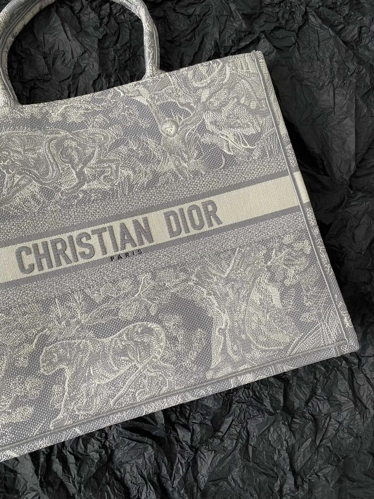 Dior 8001 Silver Gray Tiger Shopping Bag Women s Tote Bag - Detail view 5