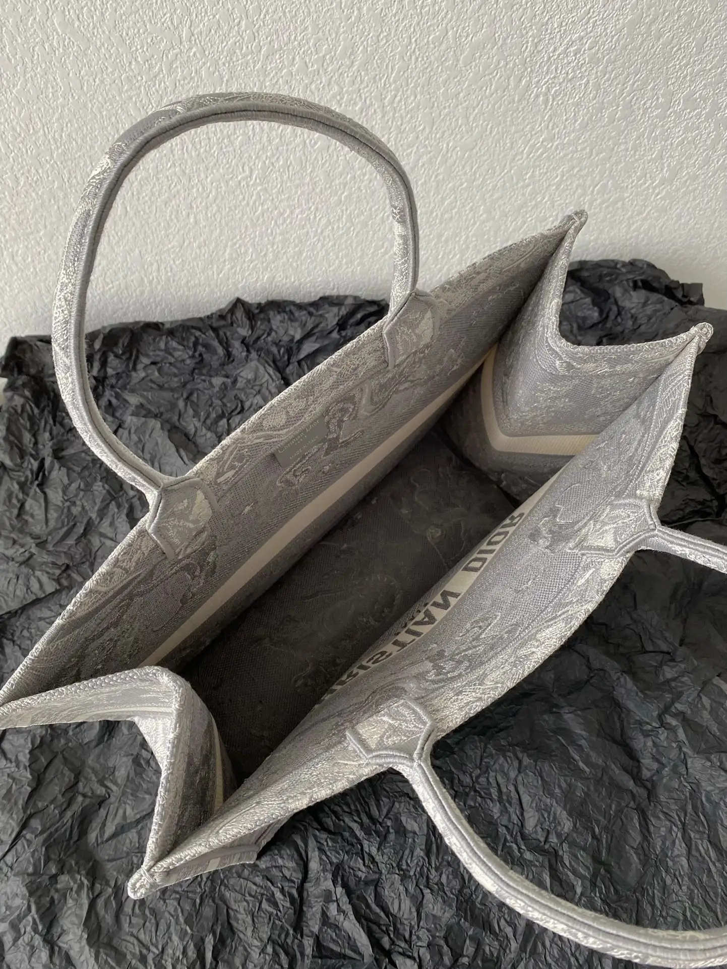Dior 8001 Silver Gray Tiger Shopping Bag Women s Tote Bag - Detail view 7