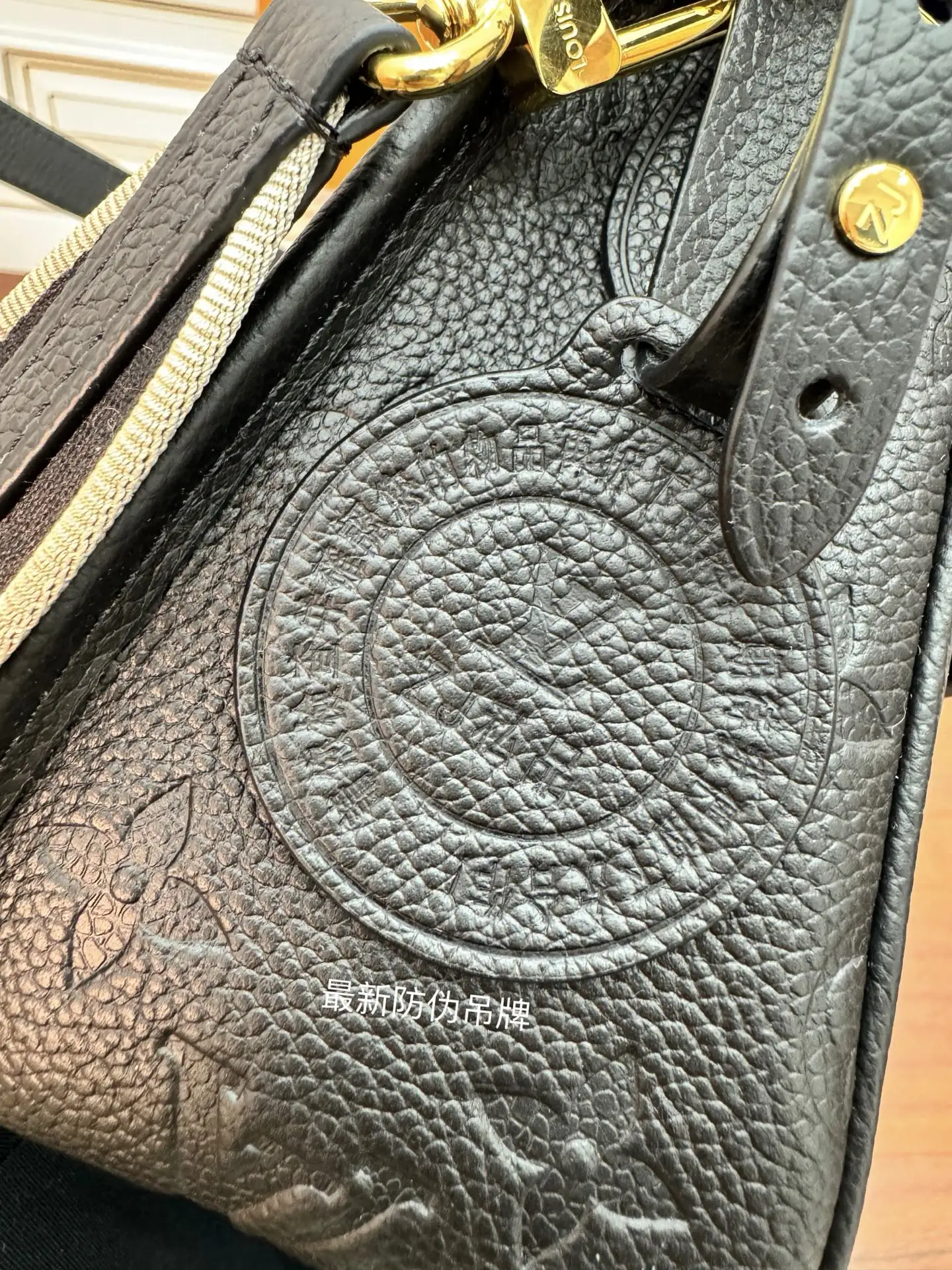 LVM46386 进口菱形手袋 女士斜挎包 - 细节图 4