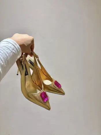 尖头漆皮面料单鞋 女士皮鞋