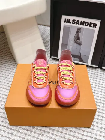 Couple s sports shoes Women s sports shoes