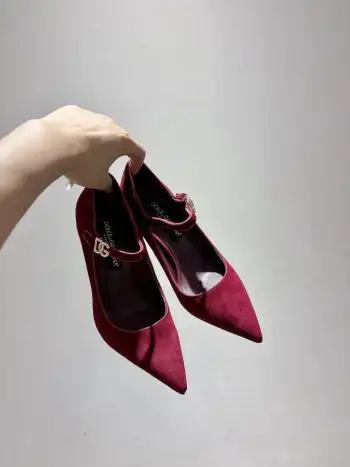 真皮大底羊筋面高跟鞋 女士尖头高跟鞋