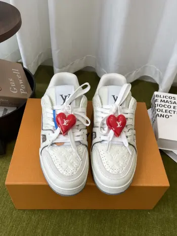 Sports shoes, skateboard shoes, couple s sports shoes
