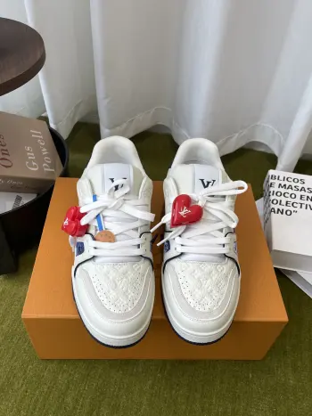 Sports shoes, skateboard shoes, couple s sports shoes