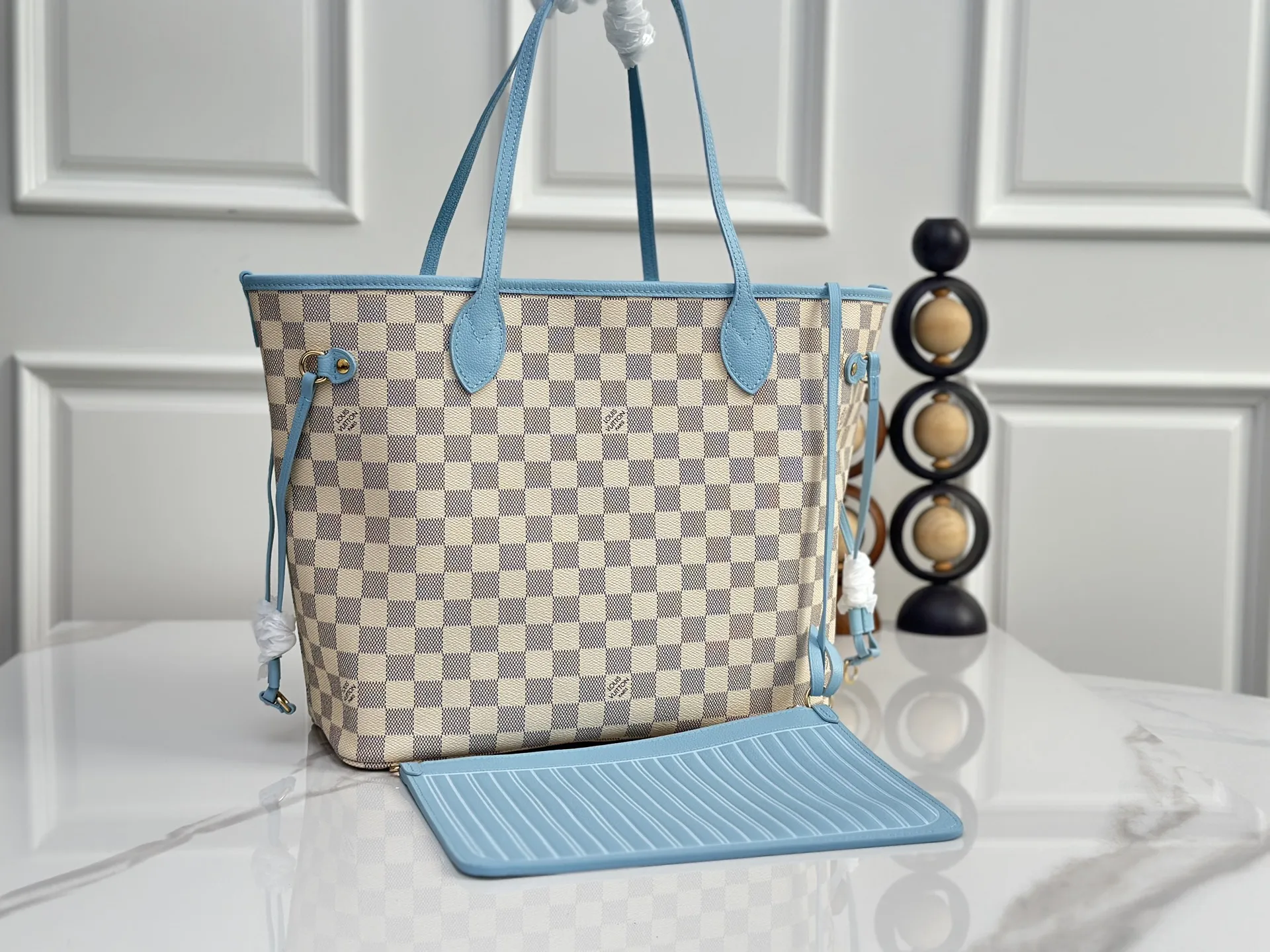 Louis Vuitton N40946 White Grid Blue Shopping Bag Women s Shoulder Bag - Detail view 3