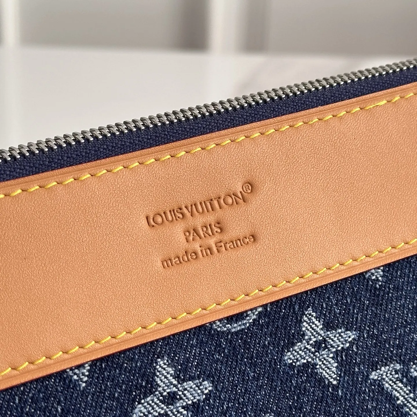Louis Vuitton M27559 Blue Denim Handbag Women s Clutch - Detail view 5