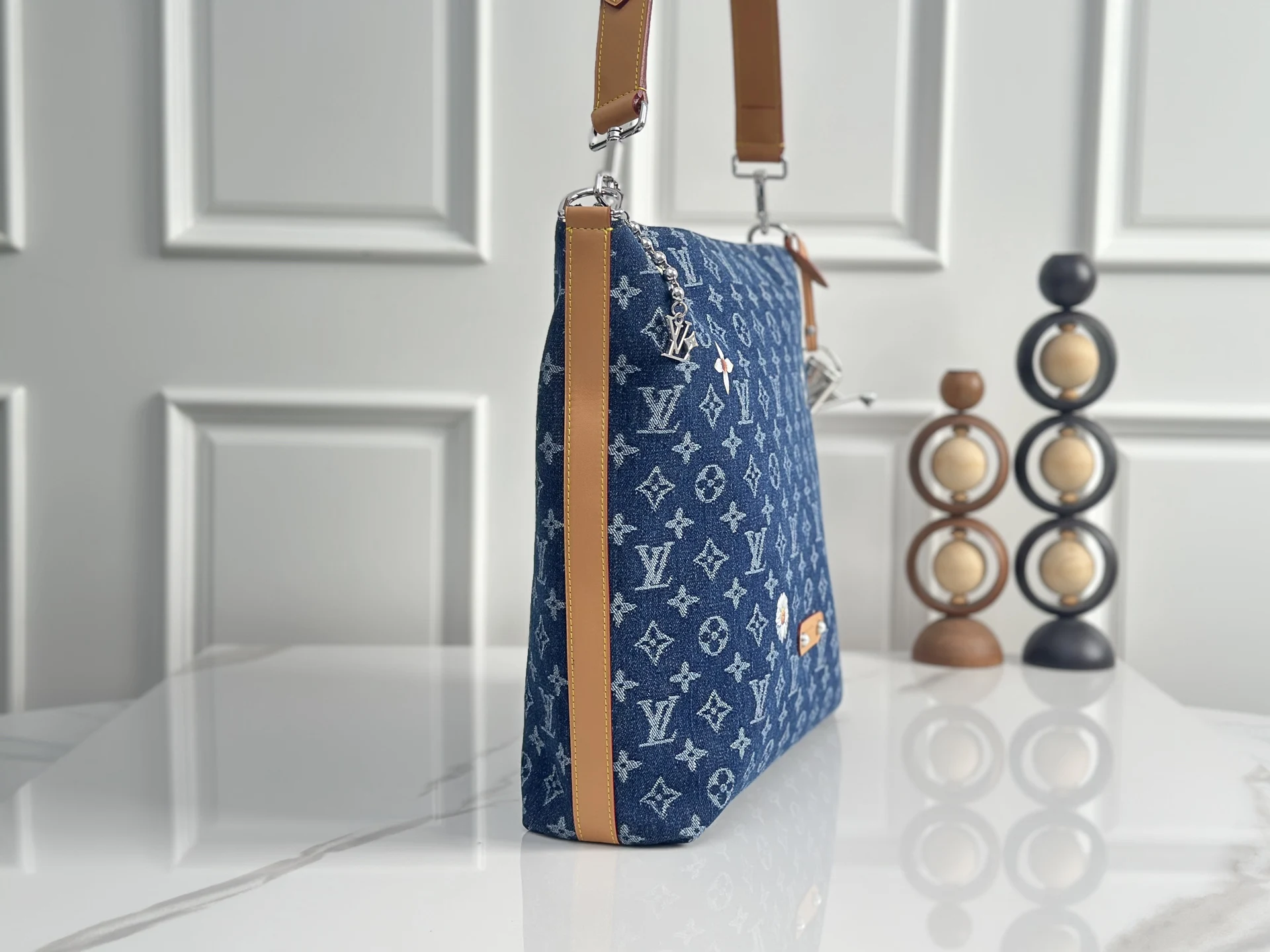 Louis Vuitton M27555 Blue Denim Shoulder Bag Women s Shoulder Bag - Detail view 2