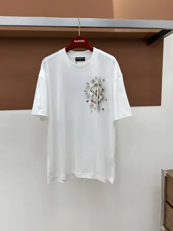 最新款短袖圆领T恤