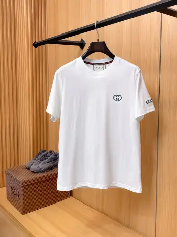New Short Sleeve Round Neck T-Shirt Men s T-Shirt