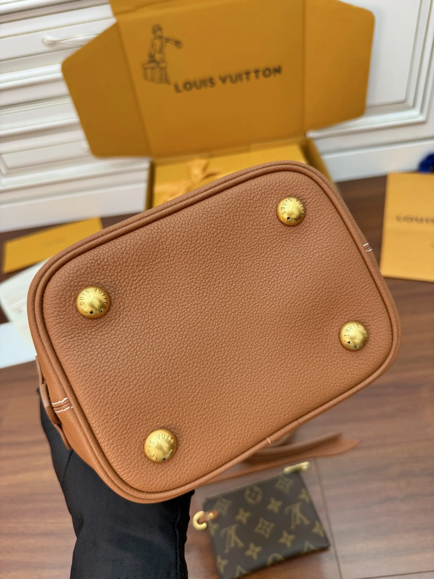 LVM14416 进口菱形面料礼品袋 女士斜挎包 - 细节图 9
