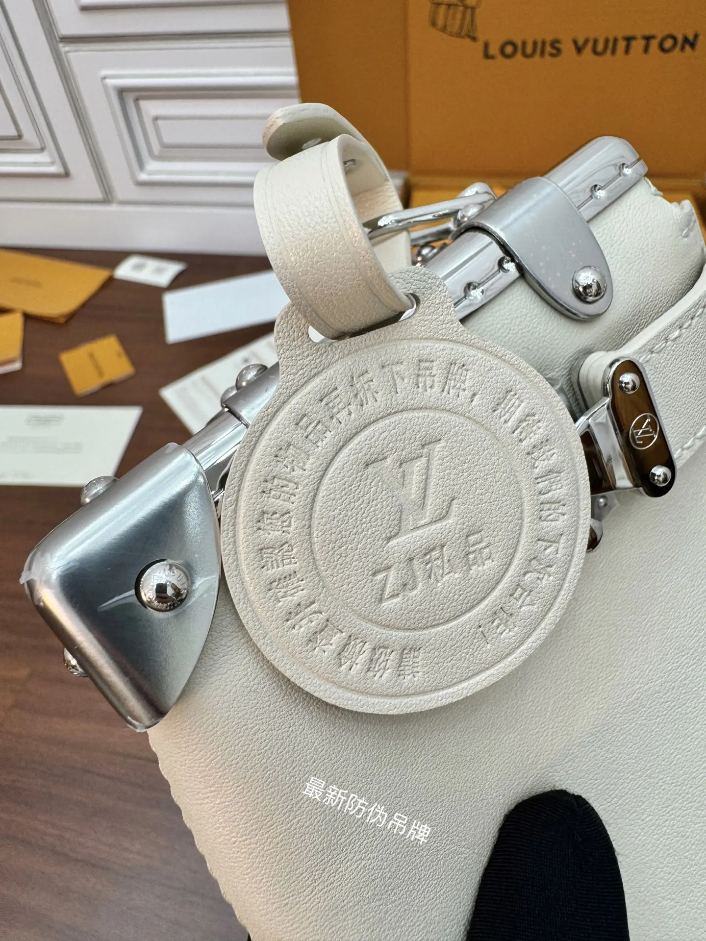 LVM12560 意大利A级真皮手袋 女士斜挎包 - 细节图 4