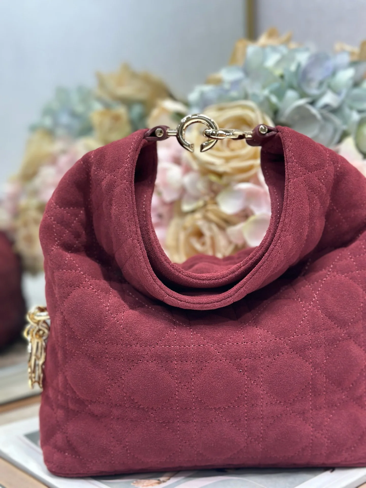 Dior 1538 Sheepskin Pleated Handbag Women s Tote Bag - Detail view 4