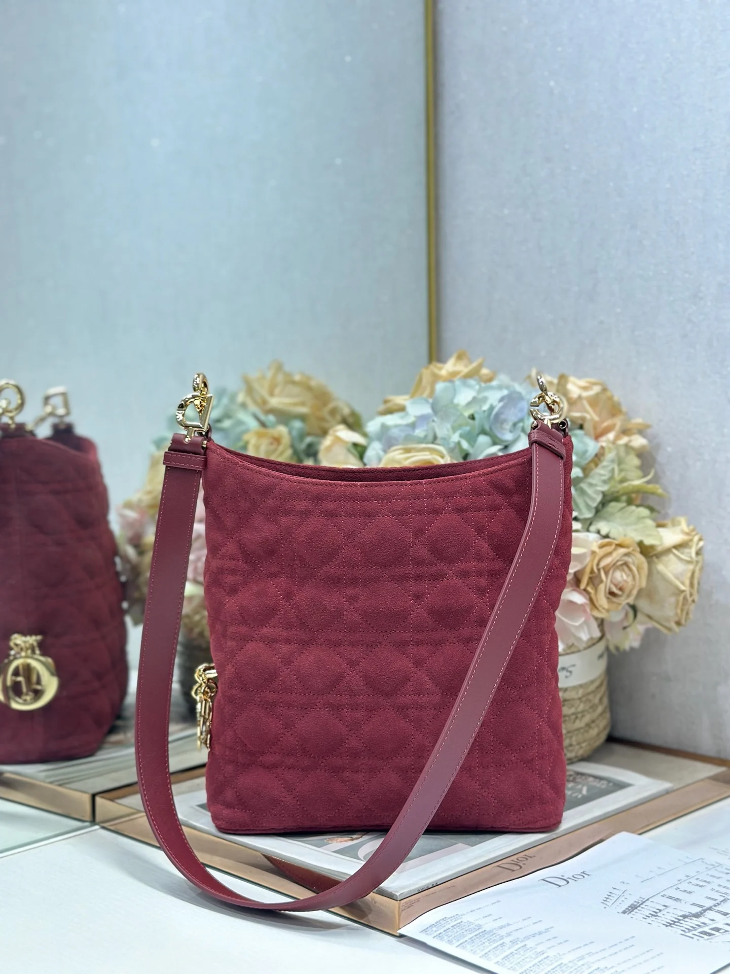 Dior 1538 Sheepskin Pleated Handbag Women s Tote Bag - Detail view 8
