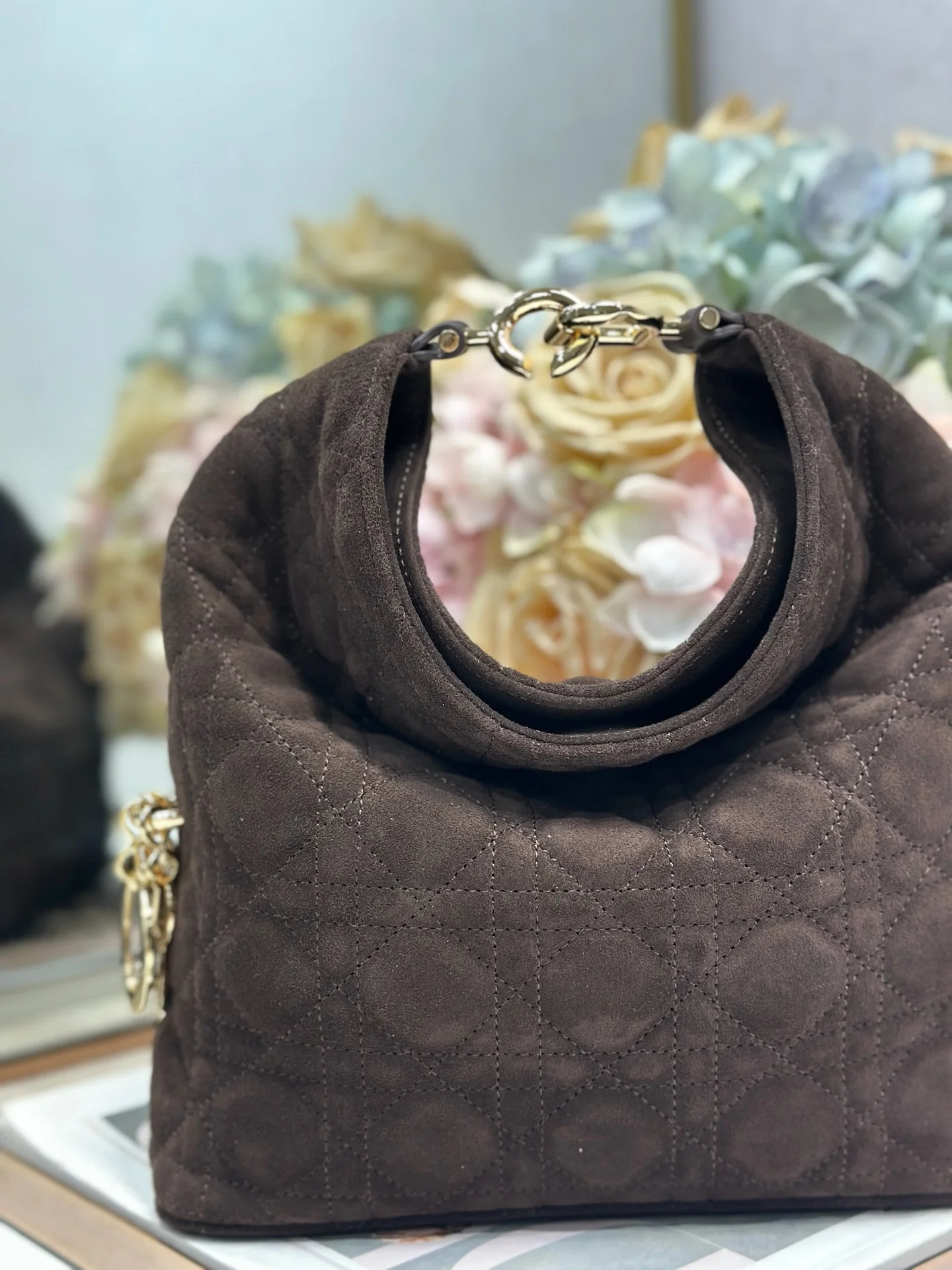 Dior 1538 Sheepskin Pleated Handbag Women s Tote Bag - Detail view 4