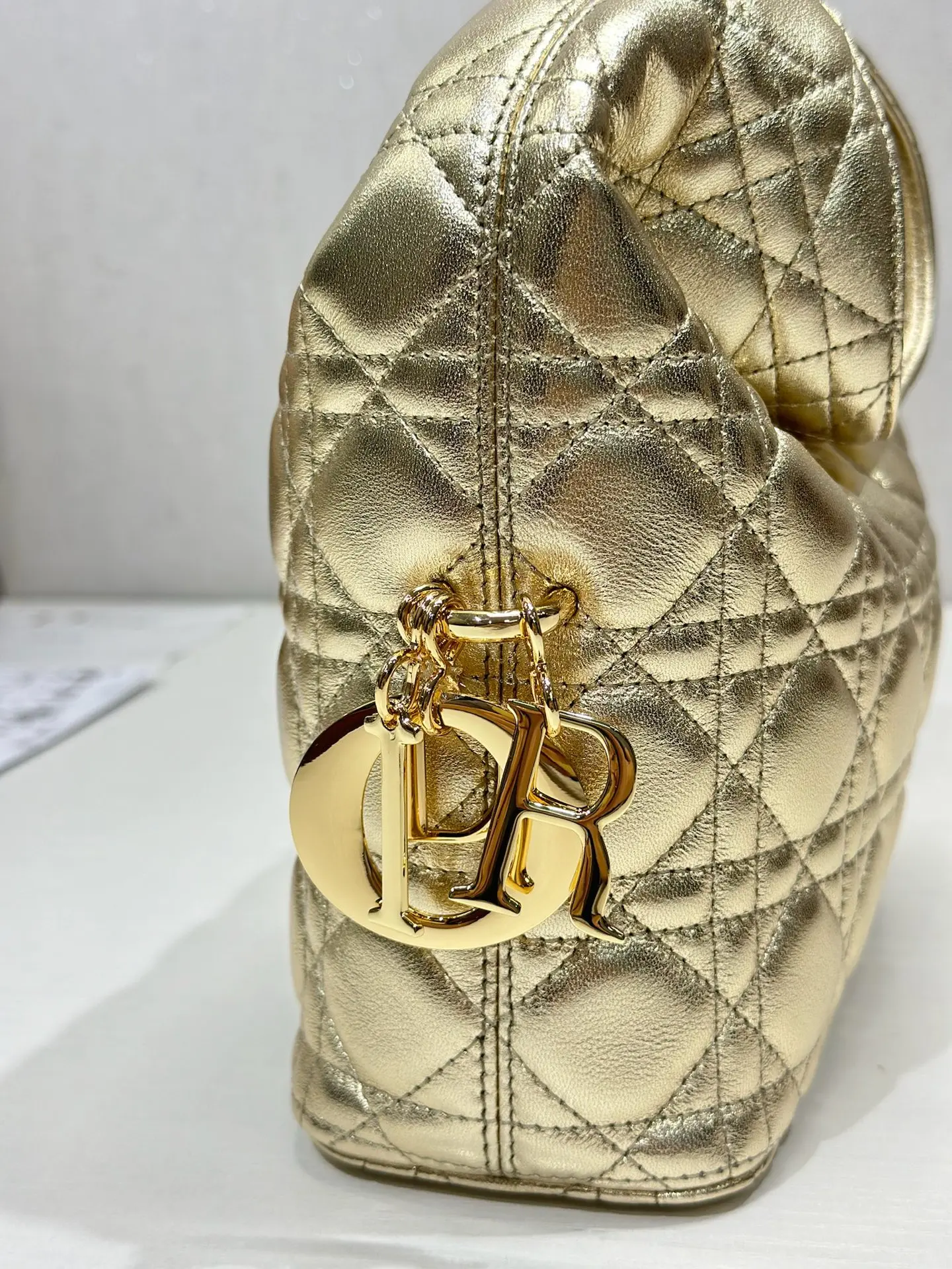 Dior 1538 Sheepskin Pleated Handbag Women s Tote Bag - Detail view 5