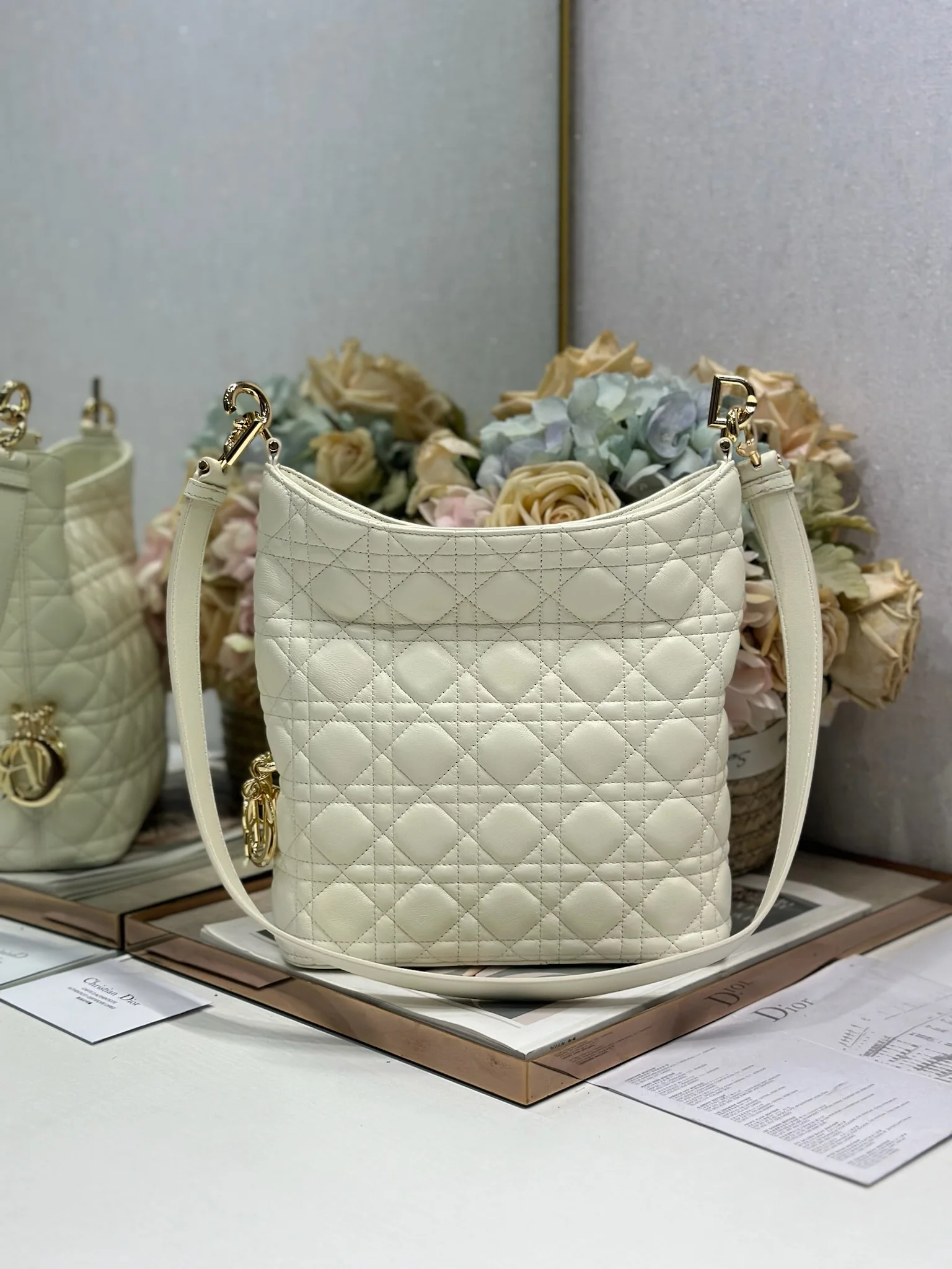 迪奥1538 羊皮褶皱手袋 女士手提包 - 细节图 9