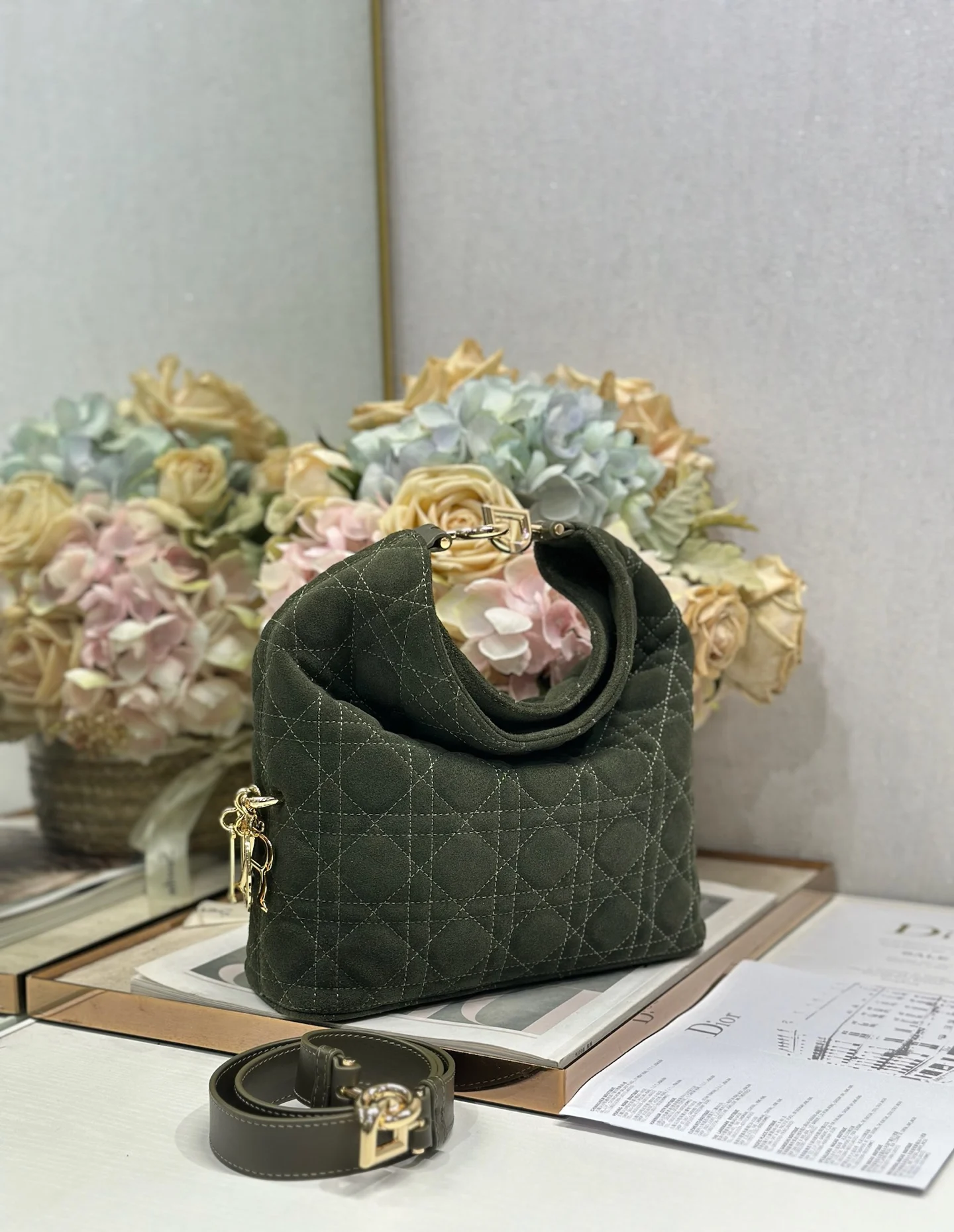 Dior 1538 Sheepskin Pleated Handbag Women s Tote Bag - Detail view 3