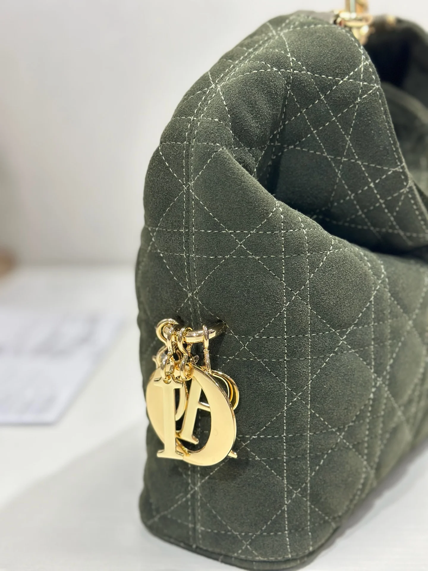 Dior 1538 Sheepskin Pleated Handbag Women s Tote Bag - Detail view 5