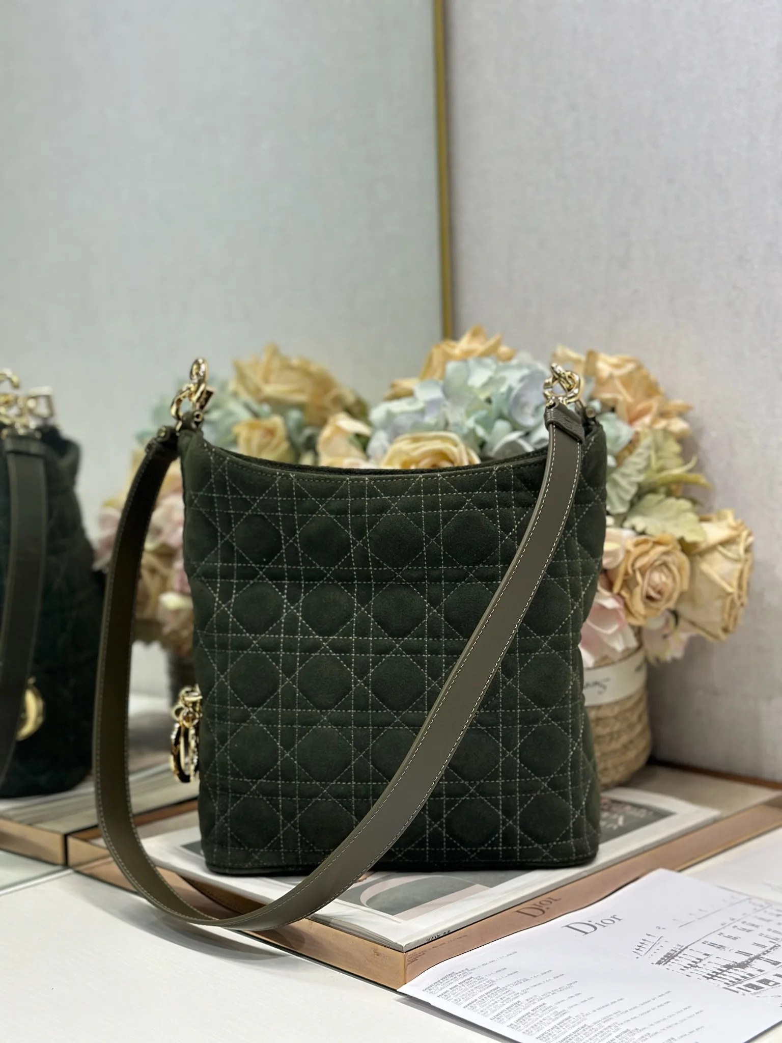 Dior 1538 Sheepskin Pleated Handbag Women s Tote Bag - Detail view 8