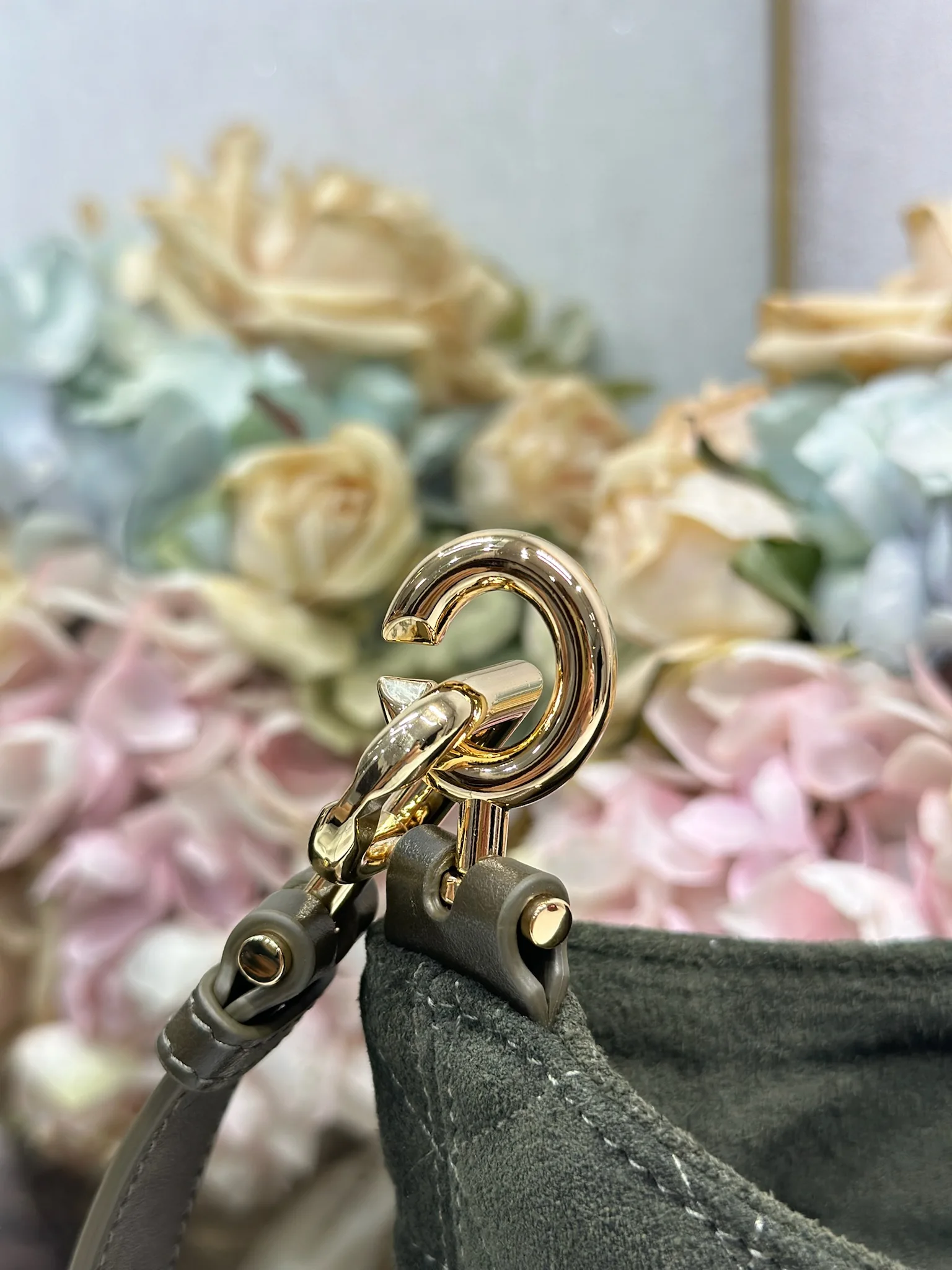 Dior 1538 Sheepskin Pleated Handbag Women s Tote Bag - Detail view 9