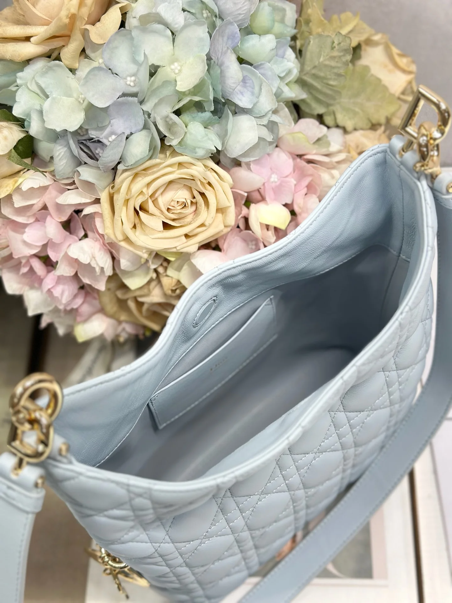 Dior 1538 Sheepskin Pleated Handbag Women s Tote Bag - Detail view 12