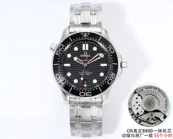 太阳出品 白壳 OR厂让您有更好的选择 OMEGA 欧米茄 海马300系列 KH1 唯一原装开模对版的全新海马300米潜水表系列 每个配件几乎全新开模对版最新专柜官网的设计 耗时三年半研究开发出真正8800一体机芯 1  表壳采用进口316L精钢打造而成 表圈采用韩国高密度陶瓷 饰以白色珐琅潜水刻度 表盘亦以抛光陶瓷制成 饰以激光镌刻波纹图案 42mm表壳拉丝细腻 2  钢带逐粒手工打磨 市面首家做到同原装一致钢带背面有倒角并且可以与原装互换 氟橡胶表带手感顺滑厚重 生耳可与钢带通用 男士机械腕表