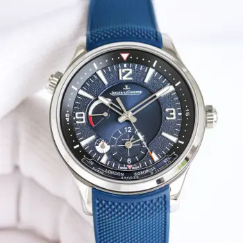 太阳出品 白壳  TW出品 男人魅力新款 Jaeger-LeCoultre 积家 JL 北辰系列 R68 北宸系列 Geographic WT 全球限量版500只 地理学家世界时腕表采用蓝黑渐变色与全黑色表盘 腕表的凸缘显示全球24个时区 成为行动派男士旅行期间的可靠搭档 佩戴者可透过10时位置的表冠设定 尺寸42mm表壳 316L钢壳 搭配拱蓝宝石蓝镜面 采用亚洲机芯复刻版 936A/1自动上链 技术无与伦比 城市名部分以乳白色为基底 2时位置的日历显示 6时位置的第二时区显示和10时位置的动力储存显示副表盘饰以太阳放射状饰纹 进口硅胶表带 原装折叠扣 注重细节把握 太阳出品精致推荐男士多功能机械腕表