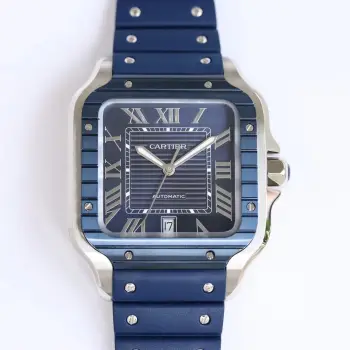 太阳出品 胶带款 GF 卡地亚 CARTIER 山度士系列 KH1 全新GF山度士胶带款  原版开模 历时两年 只为做一副可与原装完美互换并拥有高级手感的氟橡胶表带  原装玩家再也不用去专柜购买昂贵的表带了  表壳直径 39.8mm 厚度 9.08mm  搭载MIYOTA9015自动上链式机芯 太阳出品精致推荐男士机械腕表