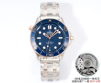 太阳出品 白壳 OR厂让您有更好的选择 OMEGA 欧米茄 海马300系列 KH1 唯一原装开模对版的全新海马300米潜水表系列 每个配件几乎全新开模对版最新专柜官网的设计 耗时三年半研究开发出真正8800一体机芯 1  表壳采用进口316L精钢打造而成 表圈采用韩国高密度陶瓷 饰以白色珐琅潜水刻度 表盘亦以抛光陶瓷制成 饰以激光镌刻波纹图案 42mm表壳拉丝细腻 2  钢带逐粒手工打磨 市面首家做到同原装一致钢带背面有倒角并且可以与原装互换 氟橡胶表带手感顺滑厚重 生耳可与钢带通用 男士机械腕表