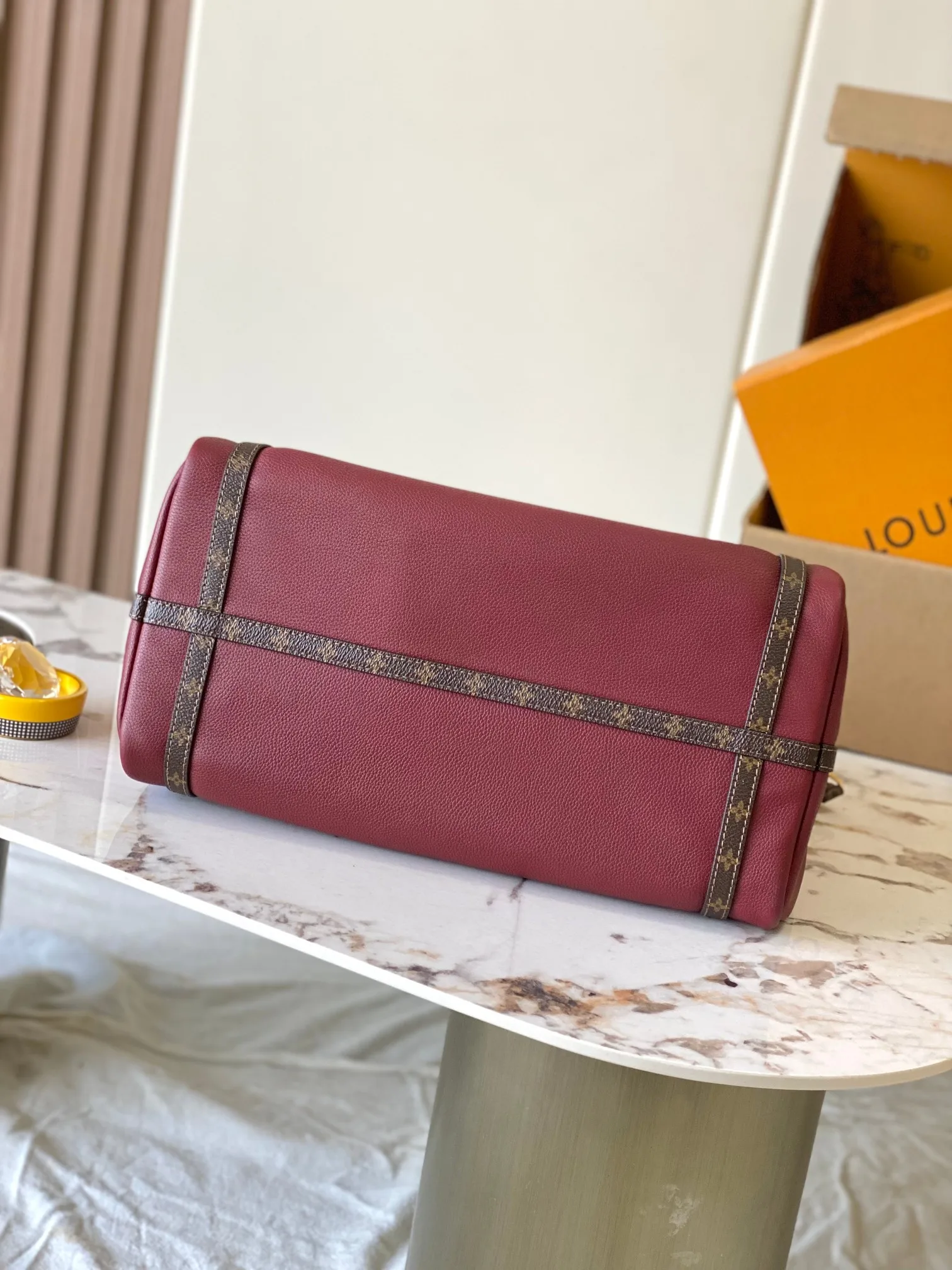 LV10133 A级全钢五金中号手袋 女士斜挎包 - 细节图 3
