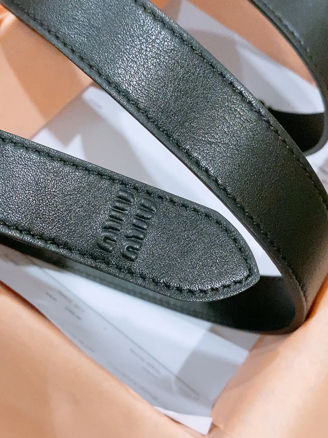 MIU MIU Bowknot Vintage Buckle Belt Men s Belt - Detail view 4