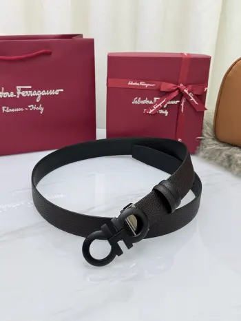Ferragamo.菲拉格慕 菲拉格慕 宽度3.5cm 高级定制款男士皮带 双面进口牛皮 可双面使用 自行选择搭配 真材实料 很有质感 时尚经典不失风范 搭配精品尾夹扣 长短可自行裁剪