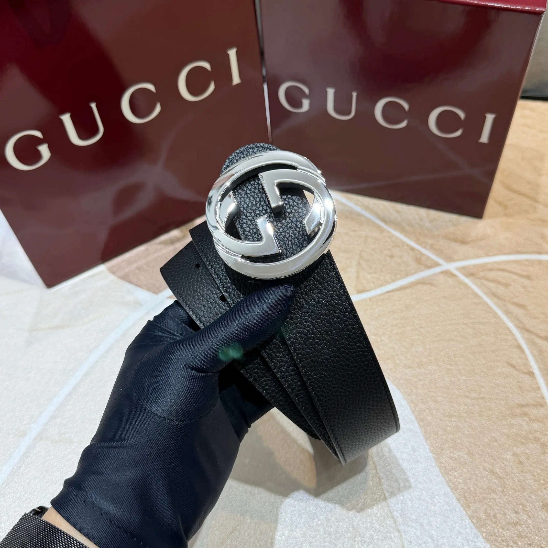 原单古奇皮带|高仿古奇皮带|精仿古奇皮带|一比一古奇皮带Gucci古奇 正品规格 3.7mm原版品质双面头层小牛皮搭配双G经典扣 正反面都可以使用