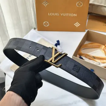 LV.路易威登  宽度 40mm宽度 正品一体铸造五金钢扣 原厂皮料 双面原厂定制进口面料 可双面使用
