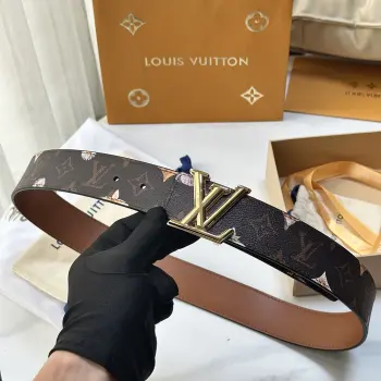 LV.路易威登  宽度 40mm宽度 正品一体铸造五金钢扣 原厂皮料 双面原厂定制进口面料 可双面使用