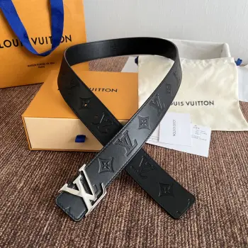 LV.路易威登  原版品质 代工厂货品 40mm宽度 正品一体铸造五金钢扣  原厂皮料 双面原厂定制面料 区别市场货