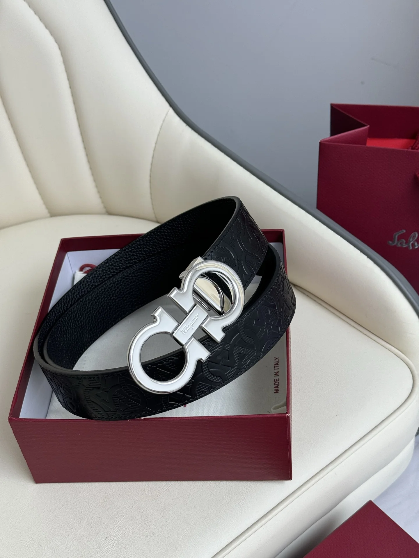Ferragamo Men s Reversible Hardware Steel Buckle Belt - Detail view 1