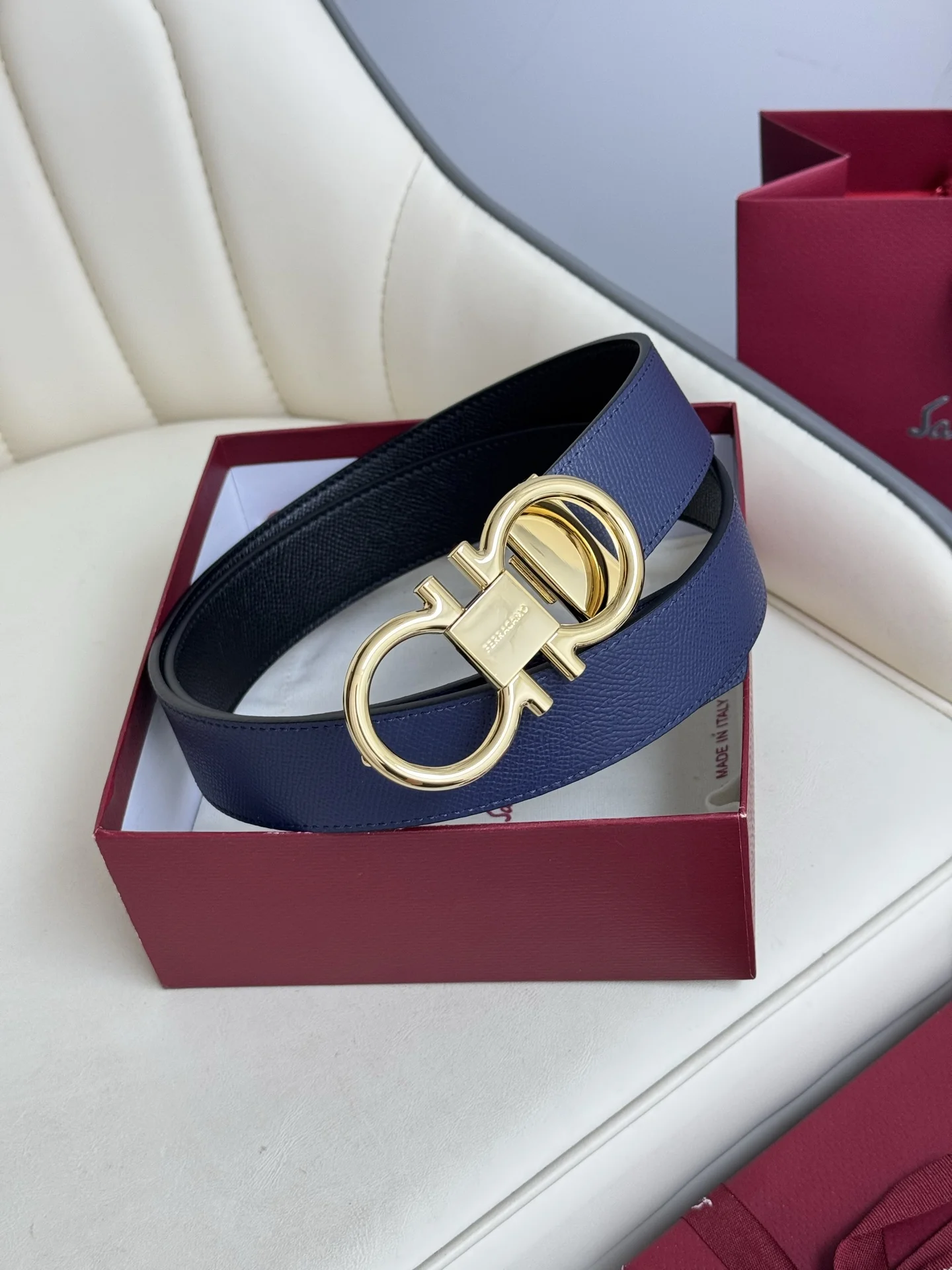 Ferragamo Men s Reversible Hardware Steel Buckle Belt - Detail view 1