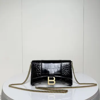 Balenciaga*巴黎世家 Hourglass这款沙漏链条小包 鳄鱼纹压花+做旧五金扣B徽标金属配件 搭配可拆卸链带 可单肩/斜挎/钱包 精致小巧颜值高小号尺寸 20*4.8*5cm货号188115