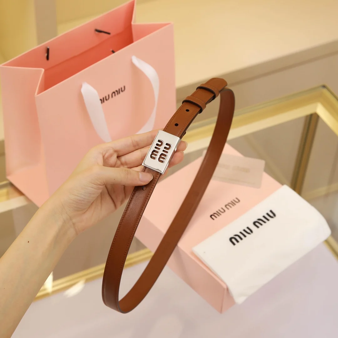 MIU MIU Metal logo buckle belt Women s belt - Detail view 4