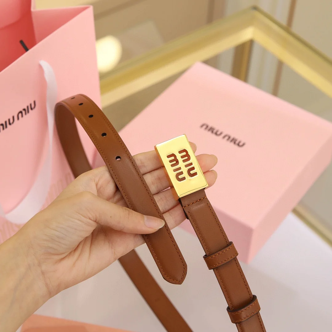 MIU MIU Metal logo buckle belt Women s belt - Detail view 5