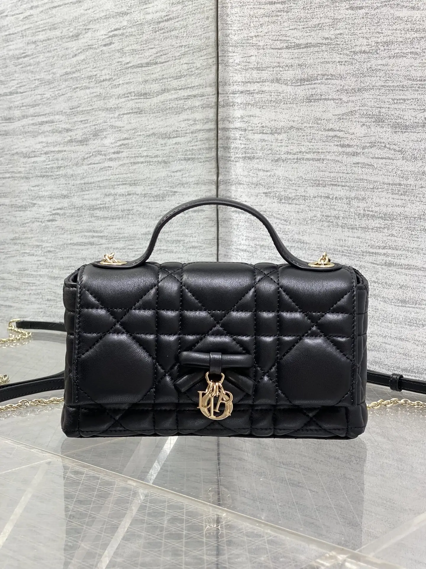 迪奥最新藤纹格蝴蝴结链条手袋 女士斜挎包