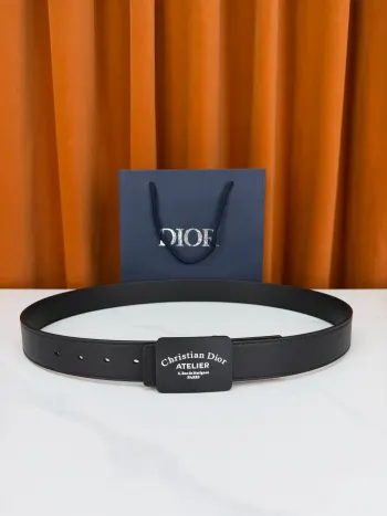 Dior 宽度3.5cm双面腰带 绒面温润 光皮利落 一腰两面随心切 方形金属扣镌刻ATELIER 巴黎工坊的克制与考究 藏蓝礼盒缎带精装 