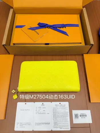 重磅大福利最新推出全钢钱夹系列 特级M27504 回馈新老客户163动态UID 变码芯片. 尺寸 19.5x2.5x10.5厘米(长X宽X高) 礼品盒 礼品袋 外纸箱